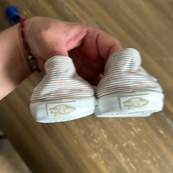 Vans shoes 6.5 - Picture 5 of 7